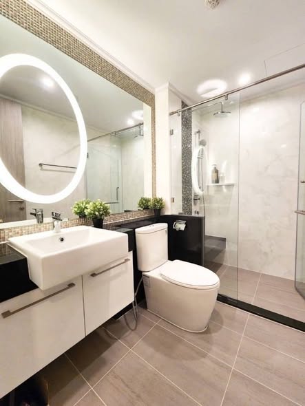 bathroom of Supalai Oriental Sukhumvit 39