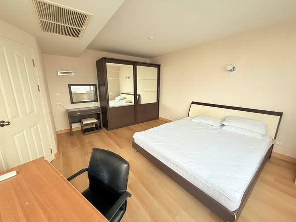 bedroom of Supalai Park Phaholyothin