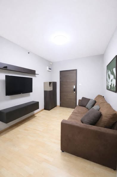 living room of Supalai Park Ratchayothin