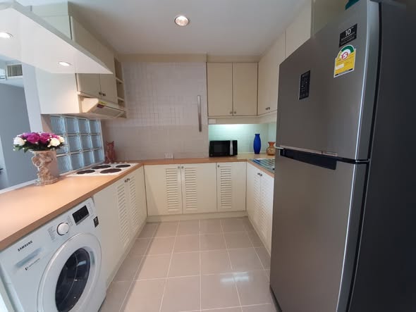 Supalai Place Condominium Sukhumvit 39