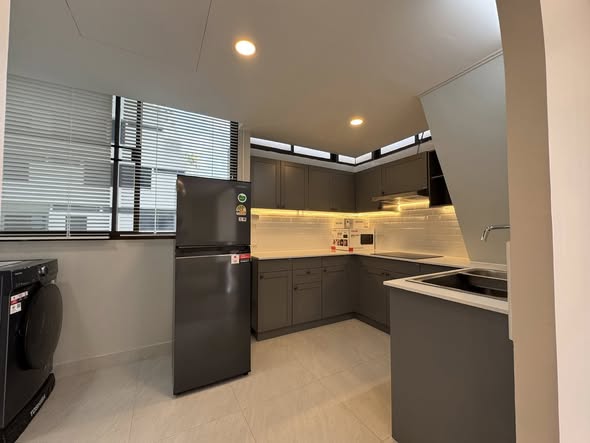 kitchen of Supalai Place Condominium Sukhumvit 39