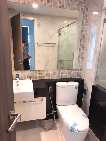 bathroom of Supalai Premier Charoen Nakhon