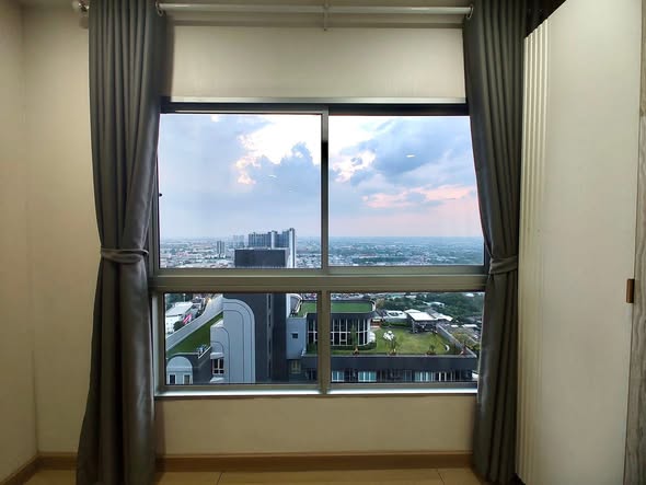 Supalai Veranda Phasi Charoen Station