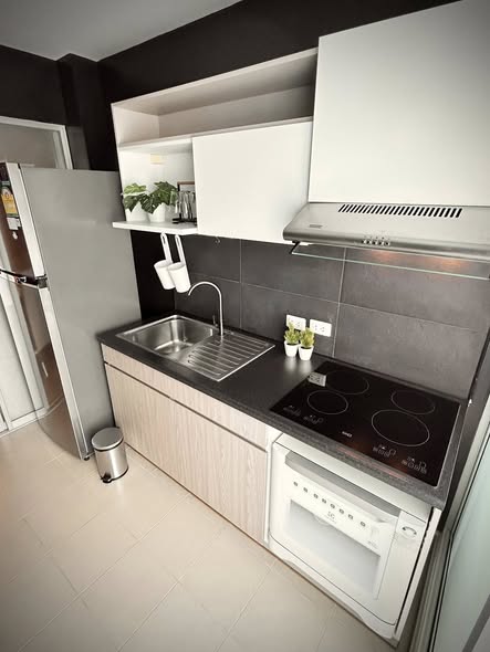 bathroom and kitchen of Supalai Veranda Rama 9