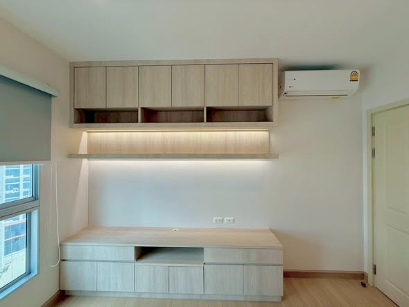 bedroom and room interior of Supalai Veranda Rama 9