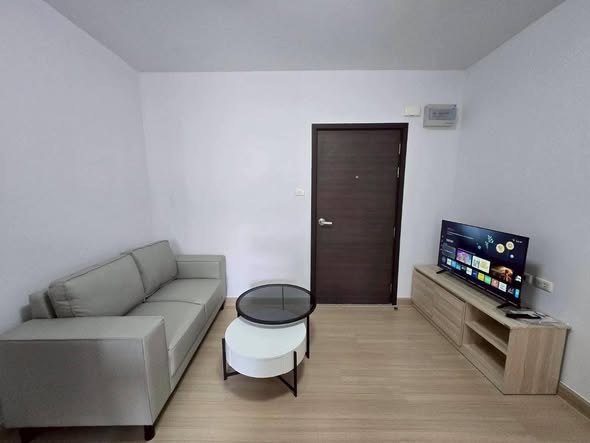 living room and bedroom of Supalai Veranda Rama 9