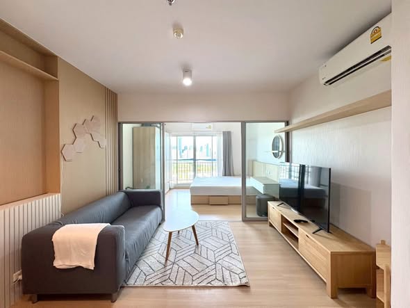 living room and bedroom and room interior of Supalai Veranda Rama 9