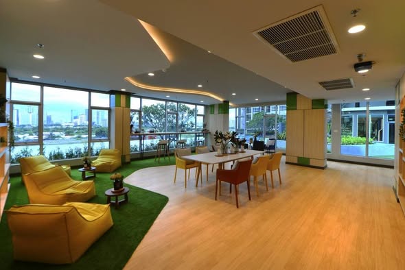 living room and room interior of Supalai Veranda Rama 9