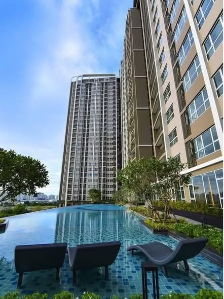 pool of Supalai Veranda Rama 9