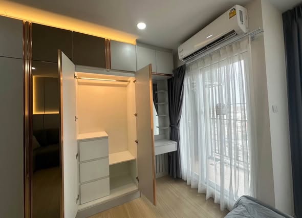 bedroom and room interior of Supalai Veranda Ramkhamhaeng Building C