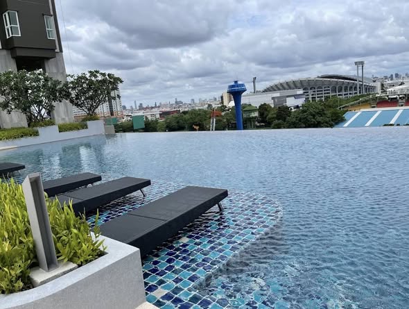 pool of Supalai Veranda Ramkhamhaeng