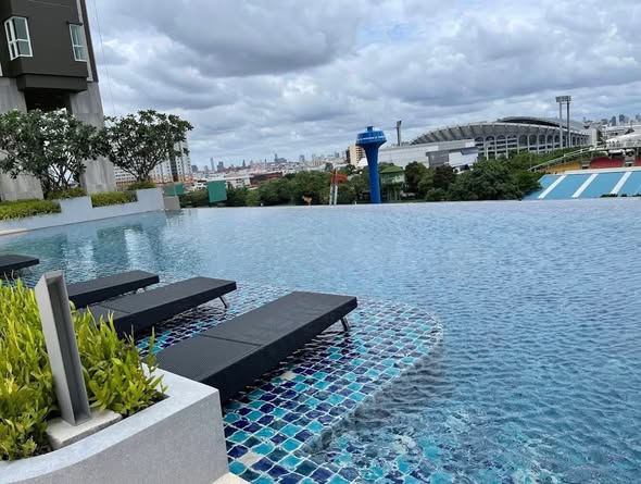 pool of Supalai Veranda Ramkhamhaeng