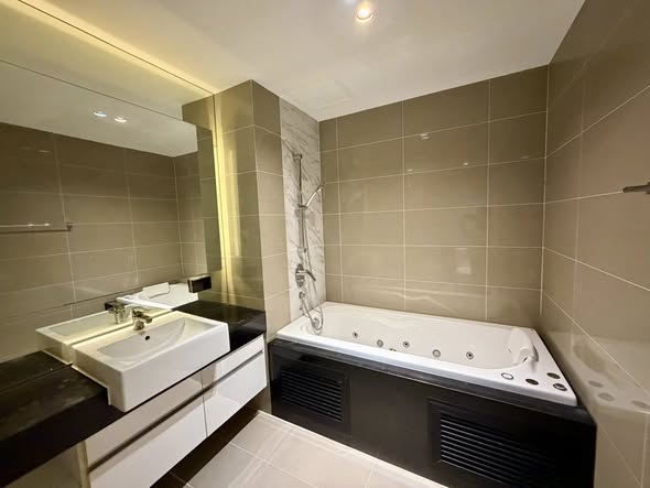 bathroom of Supalai Wellington