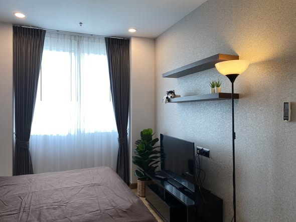 bedroom and bathroom of Supalai Wellington