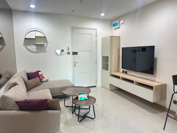 living room of Supalai Wellington II