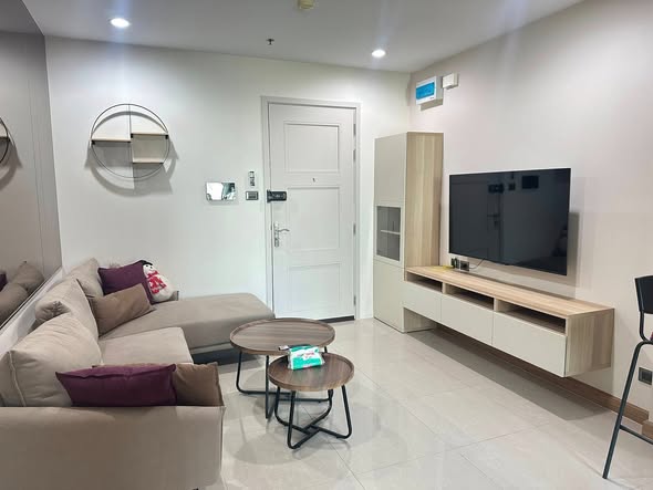 living room and room interior of Supalai Wellington II