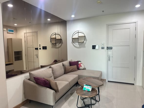 living room and room interior of Supalai Wellington II