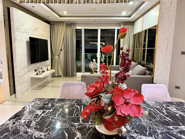 living room and room interior of Supalai Wellington