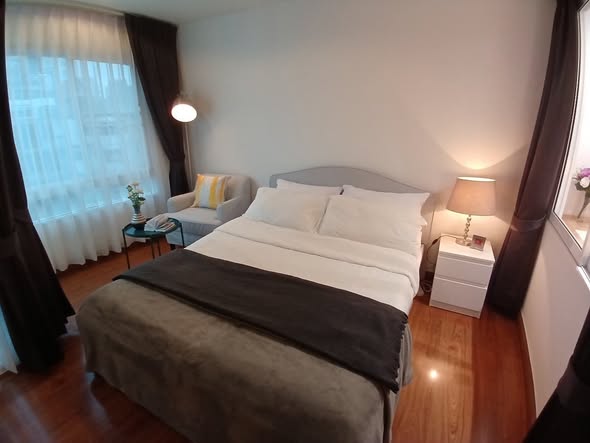 bedroom of Surawong City Resort