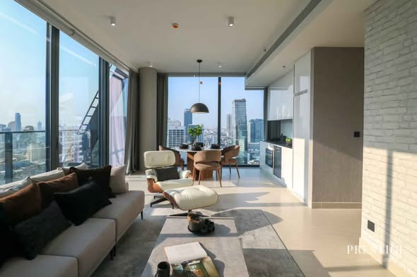 living room of Tait Sathorn 12