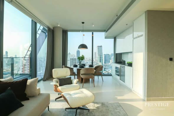 living room of Tait Sathorn 12