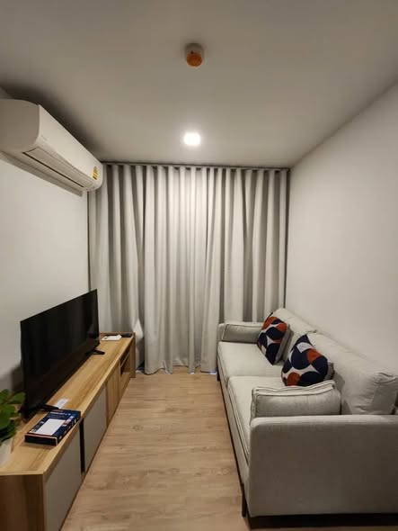 living room and bedroom and room interior of TAKA HAUS ทากะ เฮาส์