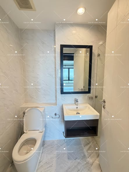bathroom of Thames Residence Condominium