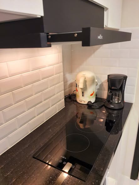 kitchen of Thames Residence Condominium