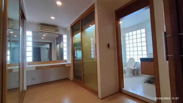room interior of Thararom Village