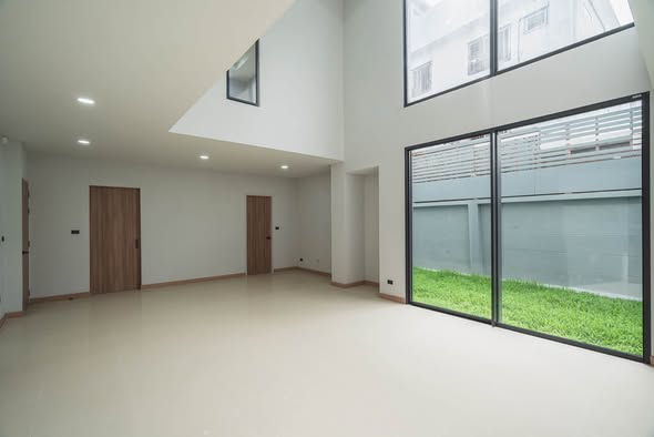 room interior of Tharinporn Villa