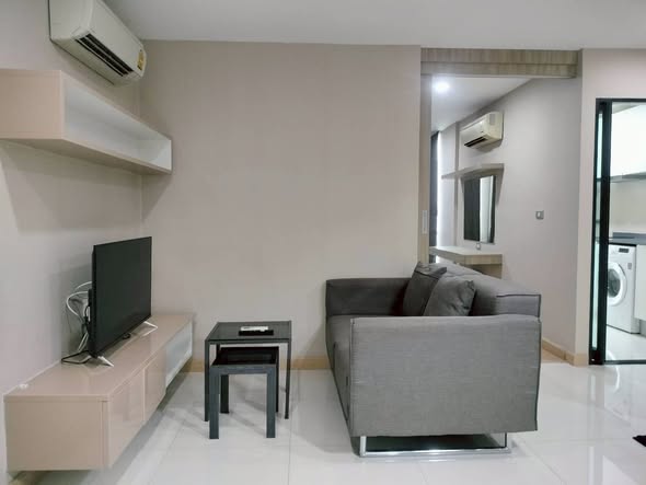 bedroom and living room of THE ACE EKAMAI