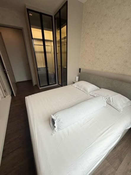 bedroom and room interior of The Address Siam-Ratchathewi