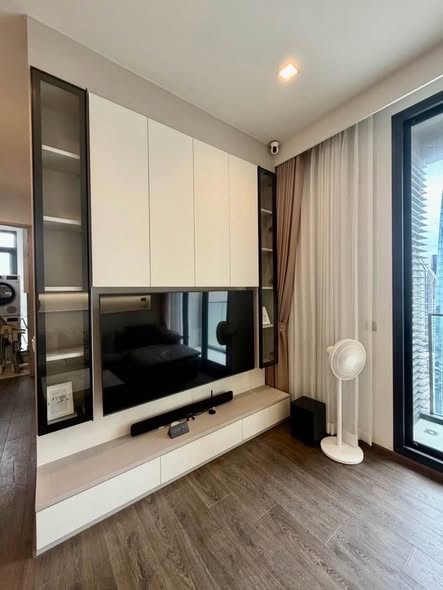 living room and room interior of The Address Siam-Ratchathewi