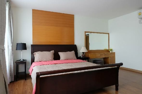 bedroom of The Address Sukhumvit 42