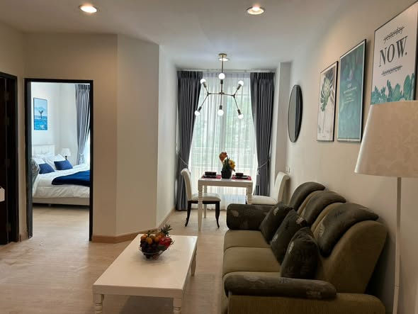 bedroom and living room of The Address Sukhumvit 42