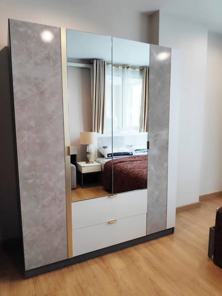 bedroom and room interior of The Address Sukhumvit 42