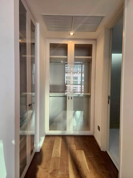 room interior of The Bangkok Sathorn