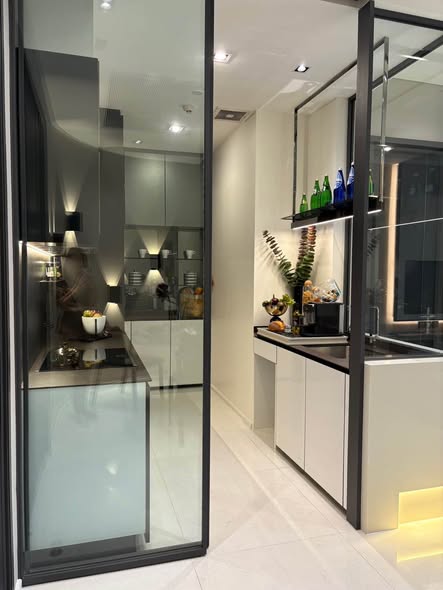 room interior and bathroom of The Bangkok Thonglor