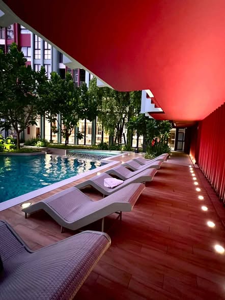pool of The Base Bukit Phuket เดอะ เบส บูกิต ภูเก็ต