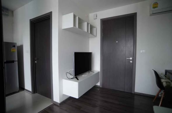 bedroom of The Base Park East