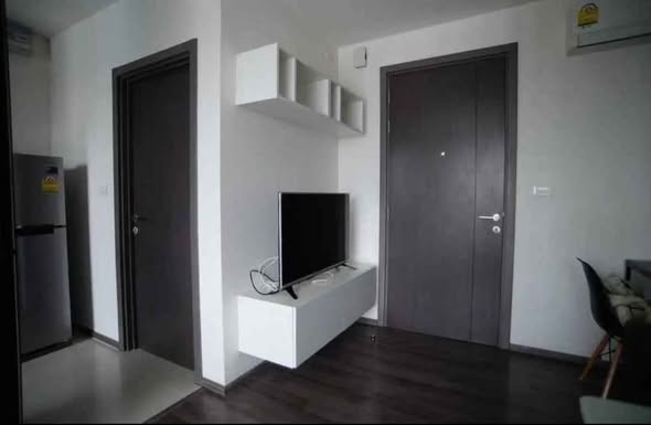 bedroom of The Base Park East