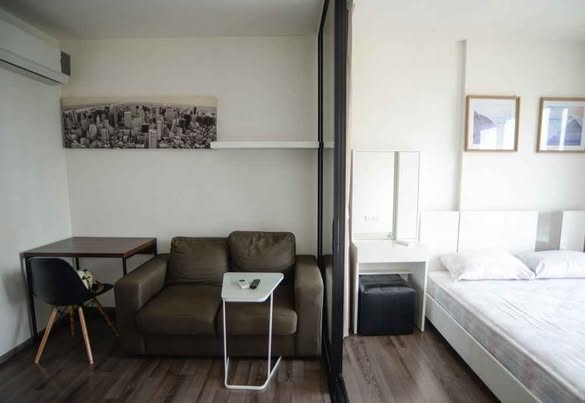 bedroom of The Base Park East