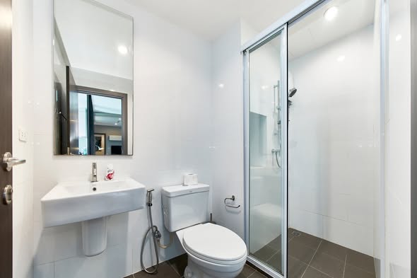 room interior and bathroom of The Base Park East