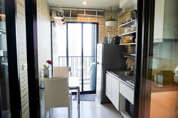 bathroom of THE BASE Park West – Sukhumvit 77