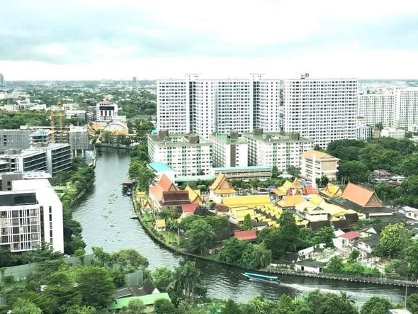 THE BASE Park West – Sukhumvit 77