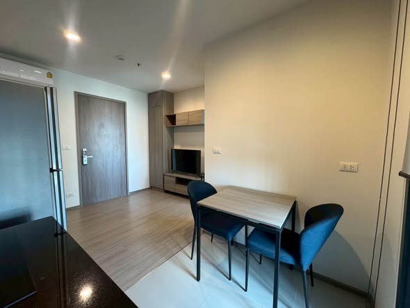 THE BASE Phetchaburi-Thonglor เดอะ เบส เพชรบุรี – ทองหล่อ