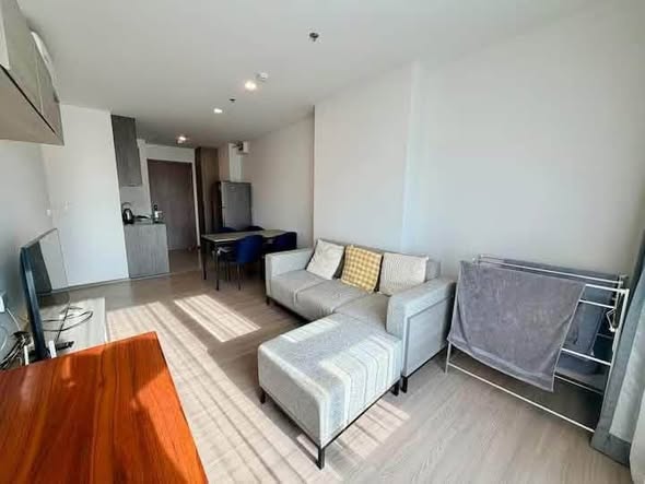 living room of THE BASE Phetchaburi-Thonglor เดอะ เบส เพชรบุรี – ทองหล่อ