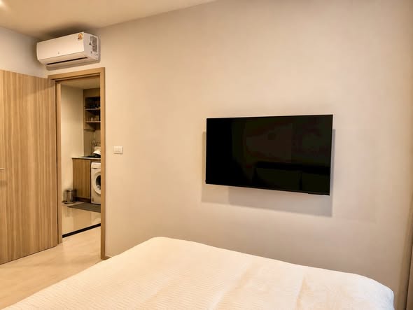 bedroom and room interior of เดอะ เบส ไรส์ | THE BASE Rise