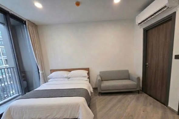 bedroom of THE BASE Saphanmai