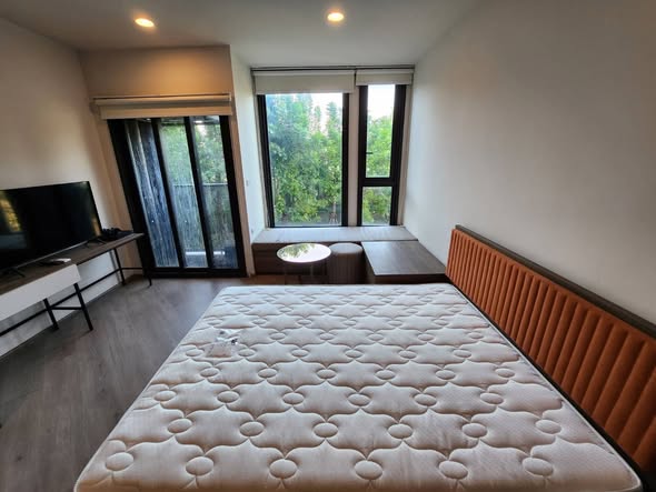 bedroom of THE BASE Saphanmai
